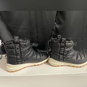 The North Face Stylish Black Winter Boots